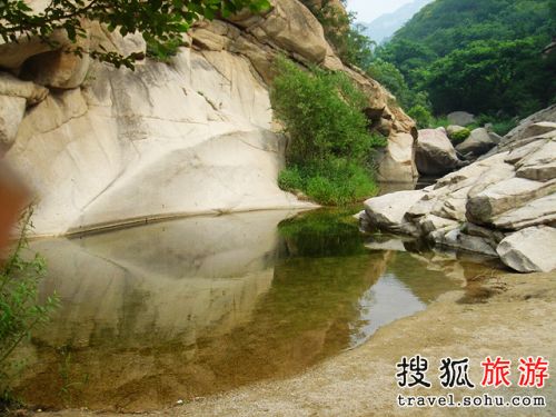 锦囊3：昌平碓臼峪双龙山——4月中下旬探奇新景点
