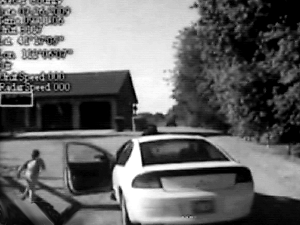 美7岁男童与警察“飙车” 成新闻人物