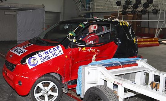 谁为汽车安全买单 汽车碰撞试验呈现答案