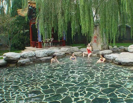 盘点国内12个最热门的温泉旅游线路(9)