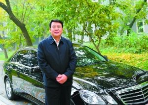 中国汽车老总都开什么车? 李书福开自由舰