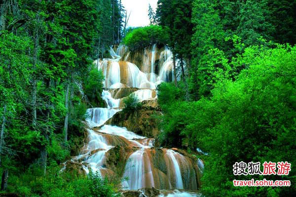牟尼沟扎噶瀑布